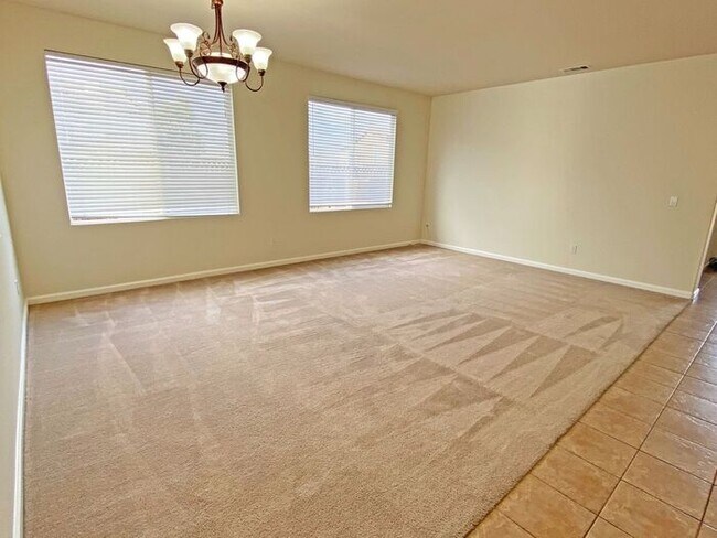 Foto del edificio - 1681 Heritage Bay Pl