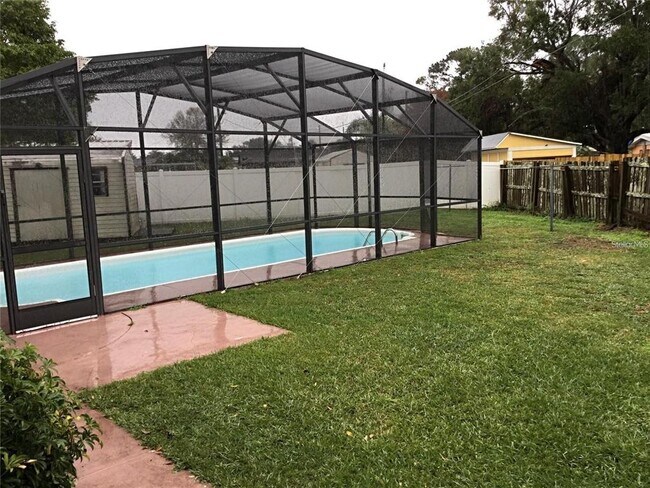 Foto del edificio - 107 Dellwood Dr