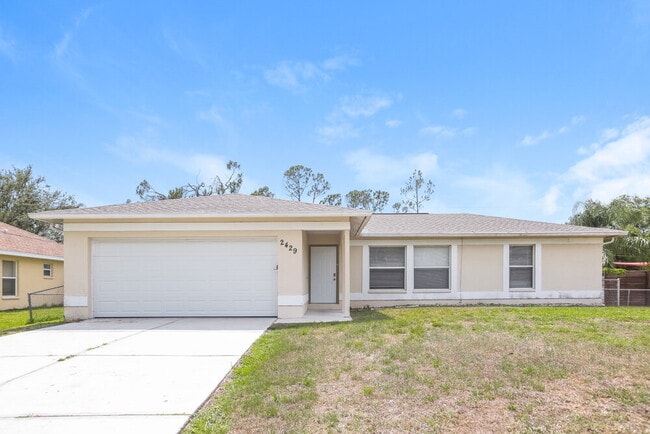 Building Photo - 2429 Vedado St