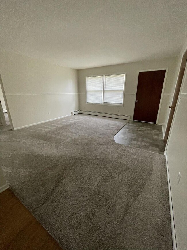 Building Photo - Cute 2 Bedroom in Greenville