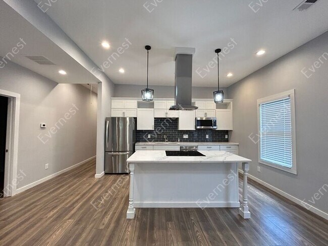Foto del edificio - 991 Metropolitan Pkwy SW