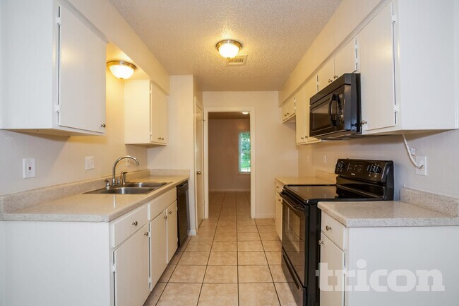 Foto del edificio - 22510 Leedstown Ln