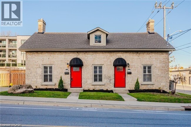 Building Photo - 18 St Andrews St