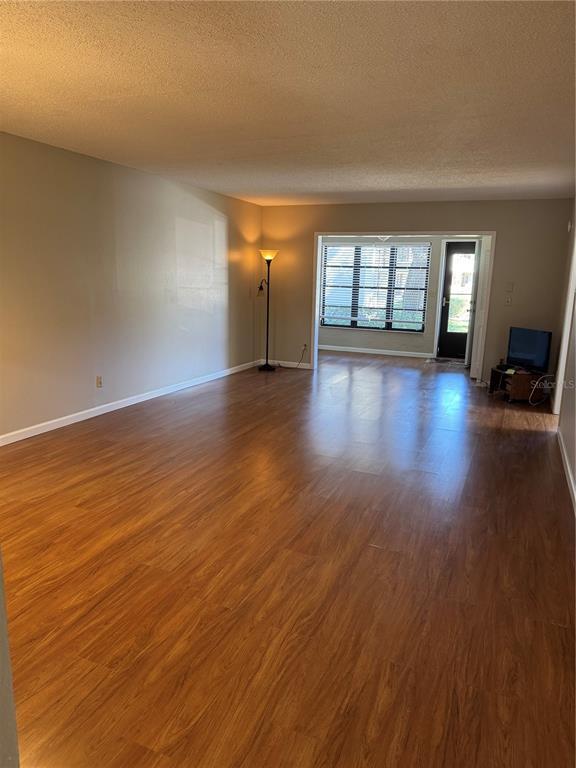 Building Photo - 3042 Eastland Blvd