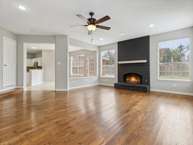Foto del edificio - 205 Bayou Ct