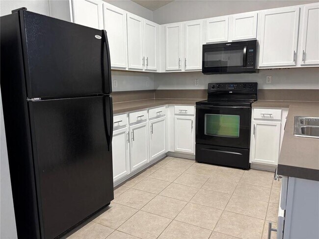 Foto del edificio - 575 Oakleaf Plantation Pkwy