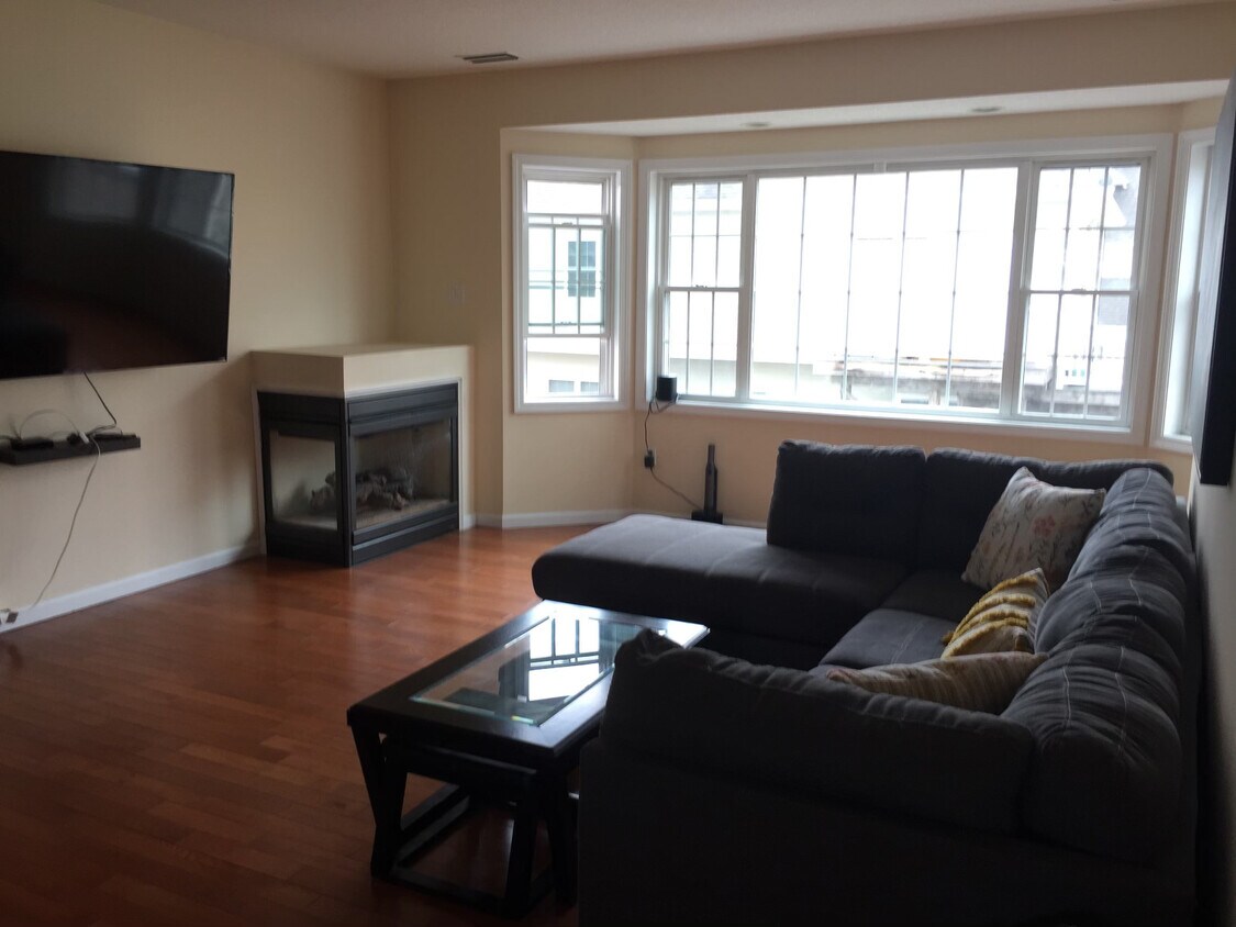Foto principal - 23 Pasco Dr
