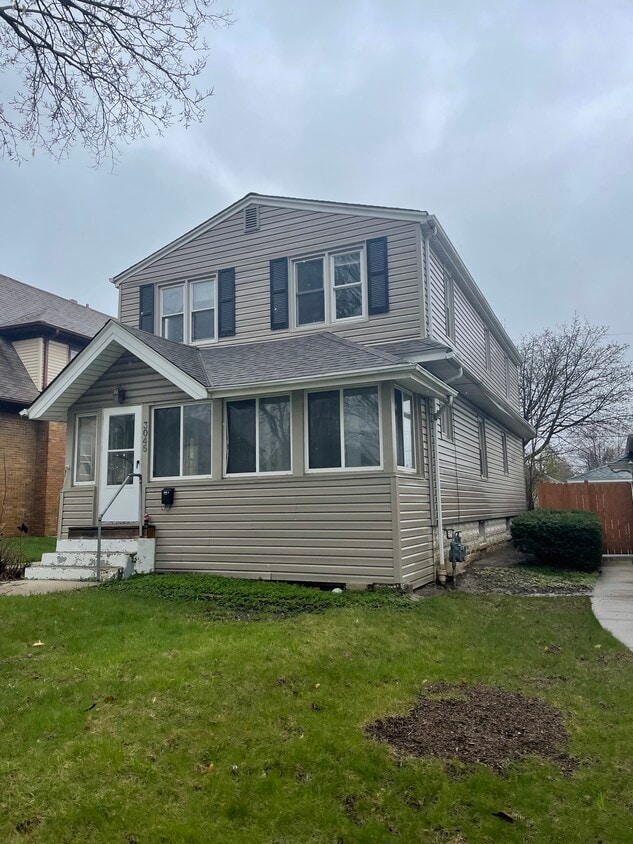 3045 S 41st St Unit 3045A, Milwaukee, WI 53215 3045 S 41st St