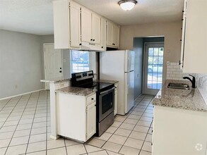 Building Photo - 6016 Calloway Ct