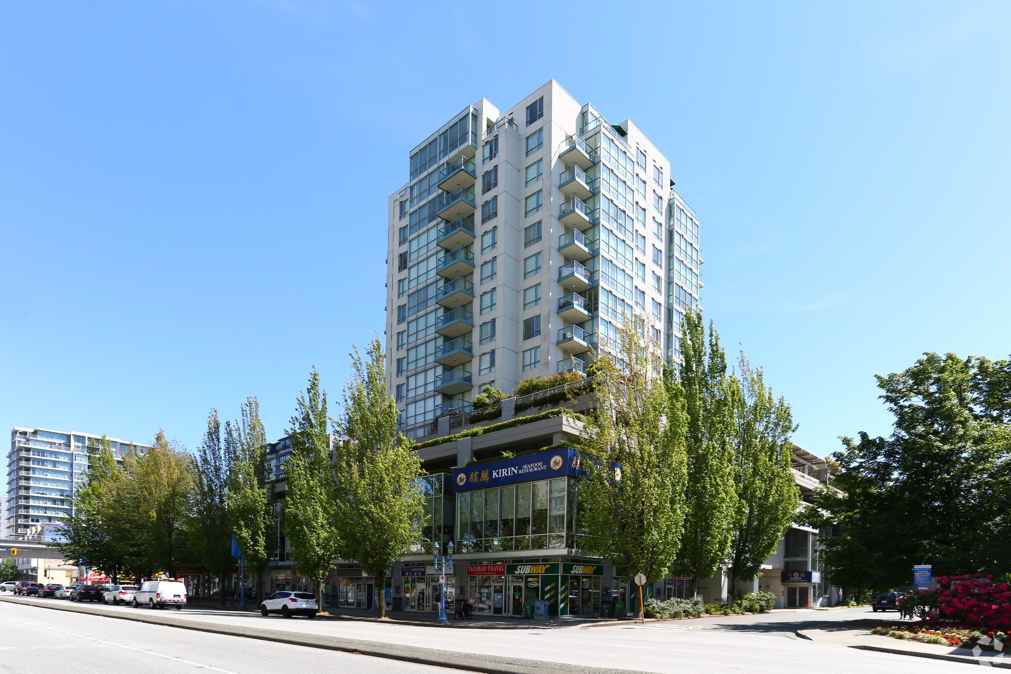 The Wellington At Three West Centre