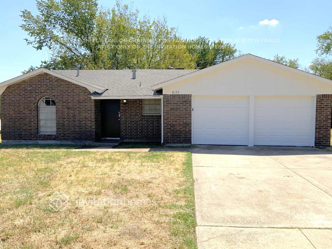 Foto principal - 8132 Cross Dr