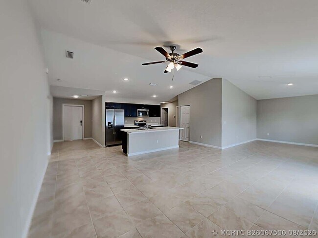 Foto del edificio - 320 SW Enon St