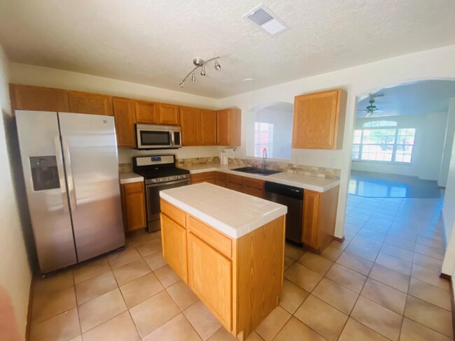 Foto del edificio - 9419 Vervain Dr NW