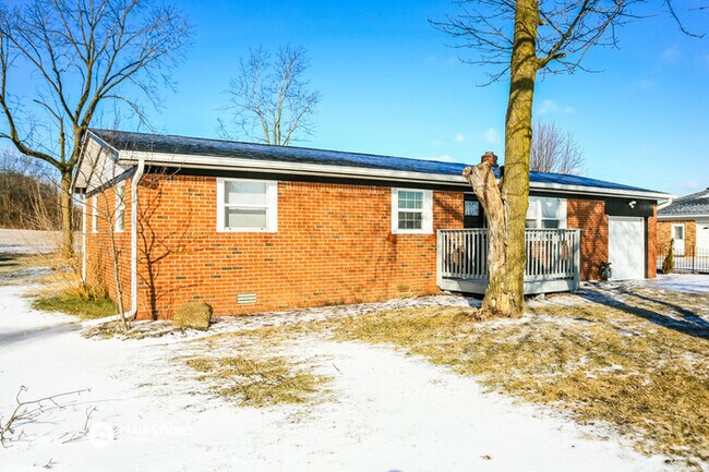 Building Photo - 24180 Hinesley Rd