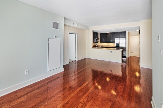 Foto del edificio - 1125 Maxwell Ln