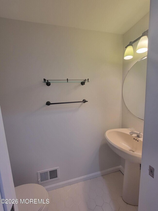 Foto del edificio - 22 Weller Pl