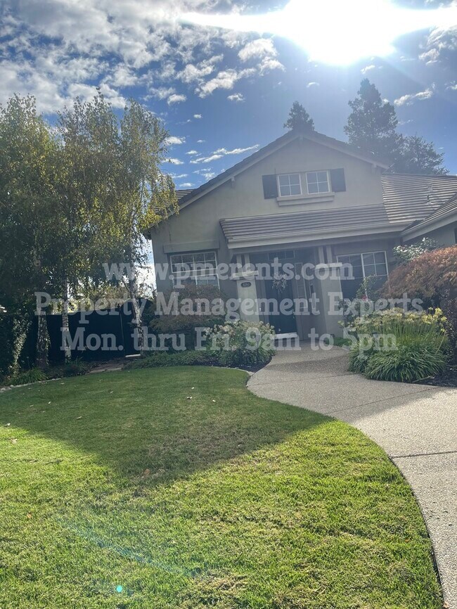 Building Photo - 4260 Pebble Beach Dr