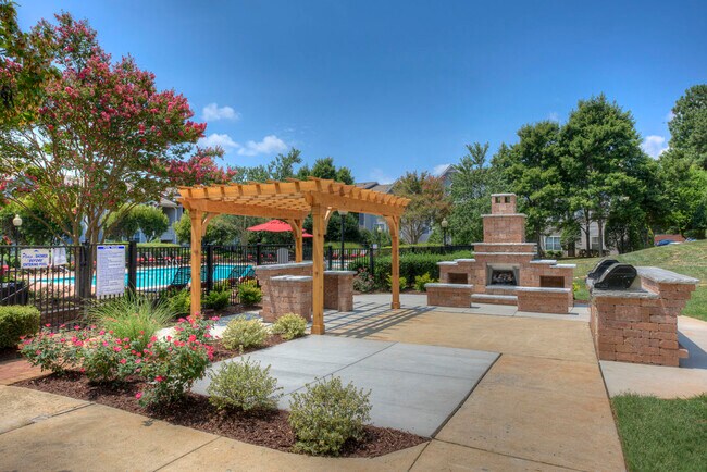 Foto del edificio - 5911 Waterford Bluff Ln
