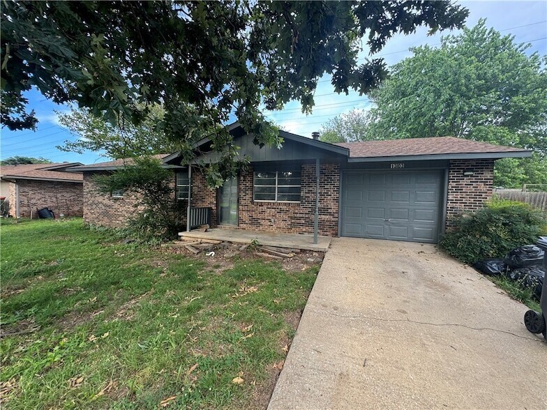 Foto principal - 1303 White Rd