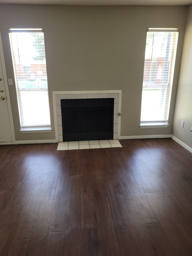 Ashton Parke Apartments 5815 Timberwolf Dr El Paso, TX