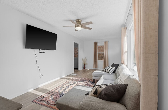 Building Photo - 519 E Water St