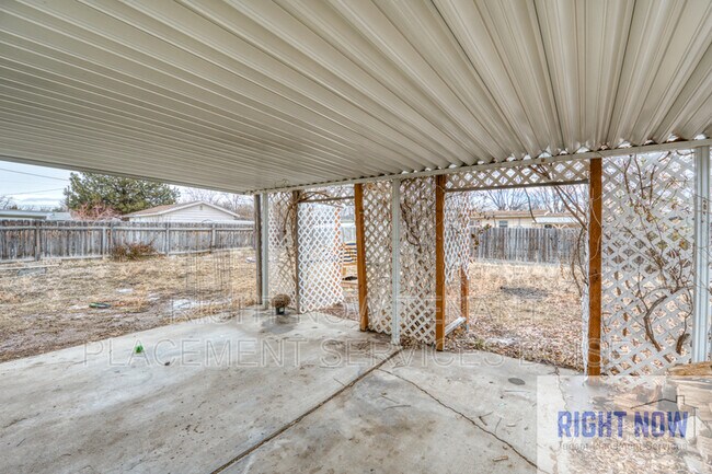 Building Photo - 1190 N 9th E