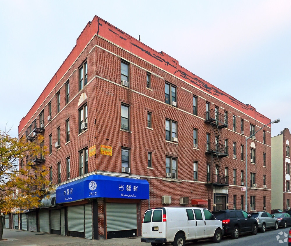 Primary Photo - 1780 76th St