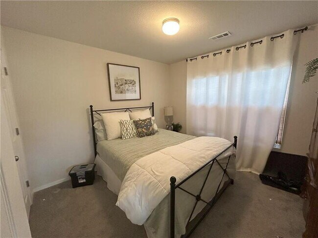 Foto del edificio - 1128 S Nighthawk Ln