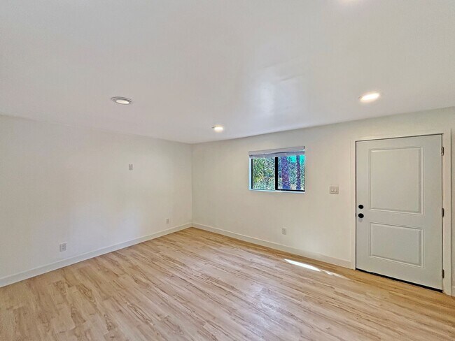 Foto del edificio - Charming 1BD/1BA Home in North Park W/ W/D...