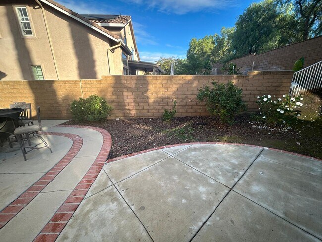 Foto del edificio - 6016 Sunflower St