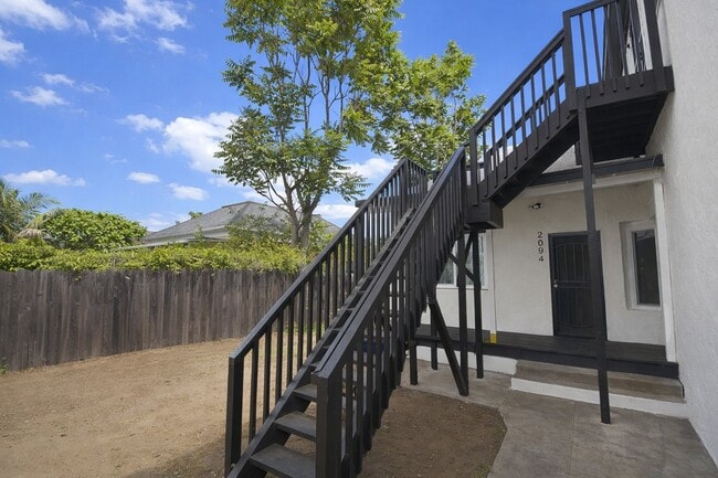 Foto del edificio - 2096 Franklin Ave