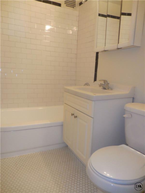 Building Photo - 310 W 47th St