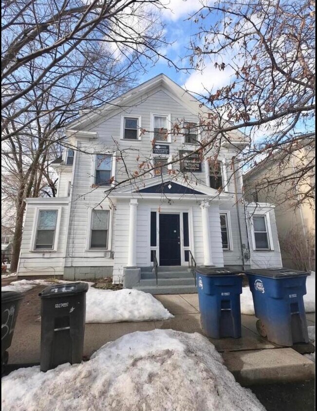 Primary Photo - 111 Bristol St