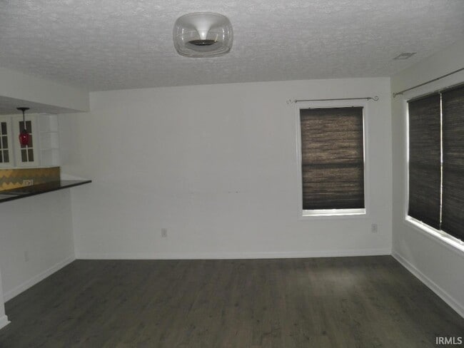 Foto del edificio - 2712 E Bressingham Wy