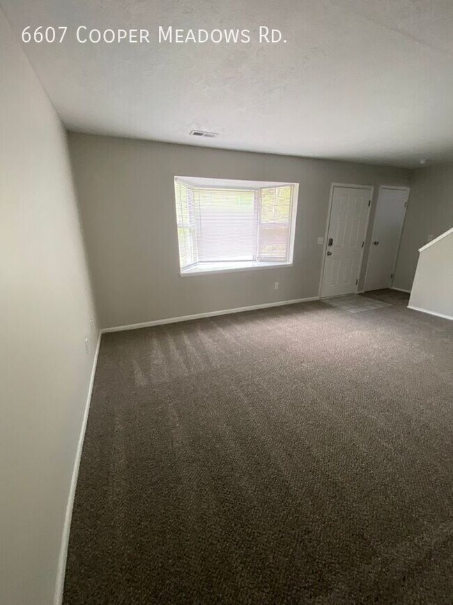 Foto del edificio - 6607 Cooper Meadows Rd