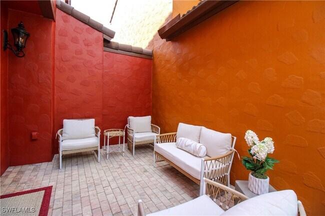 Foto del edificio - 9025 Alturas St