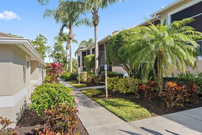 Foto del edificio - 5320 Hyland Hills Ave