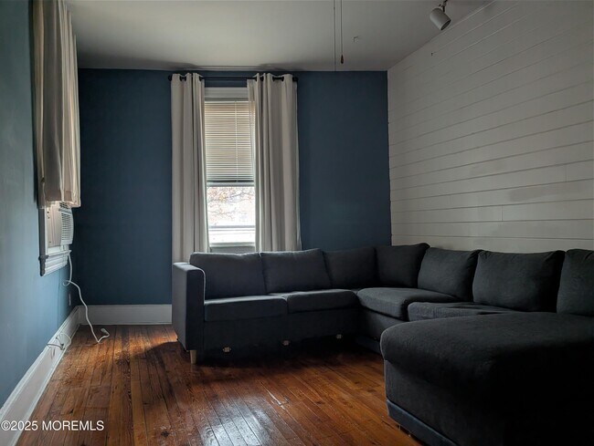 Foto del edificio - 5 Wharf Ave