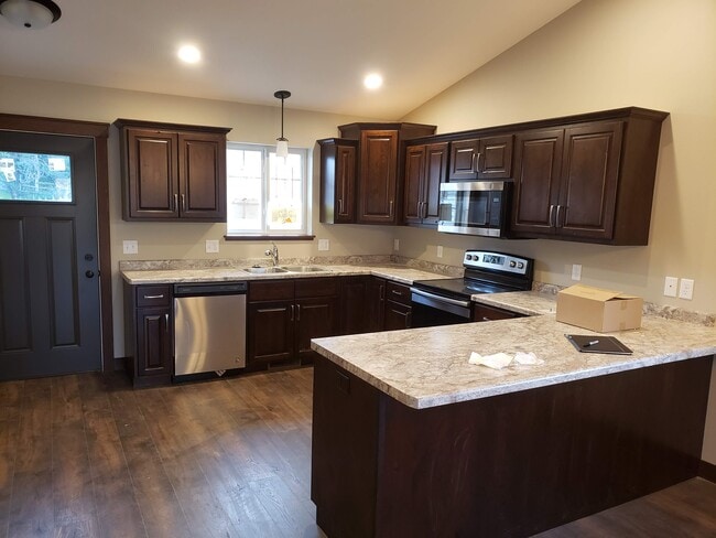 Building Photo - 4955 Bluebell Ct