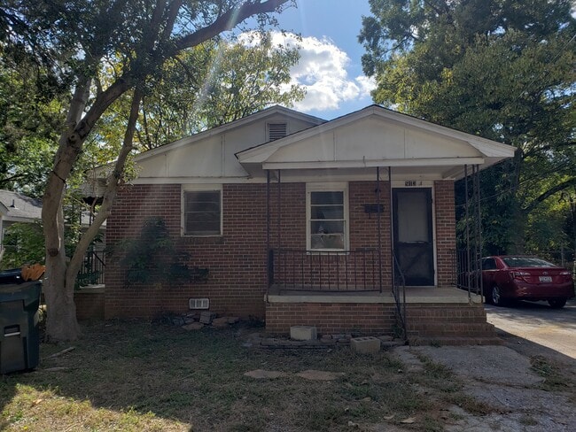 Building Photo - 513 Oscar St