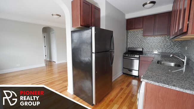 Building Photo - 506 W Arlington Pl