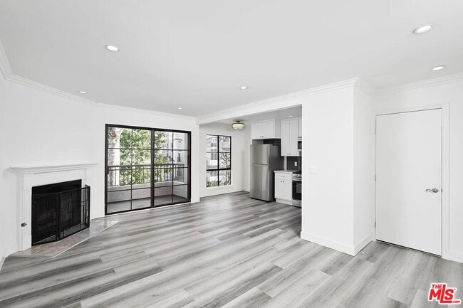 Foto del edificio - 909 Croft Ave