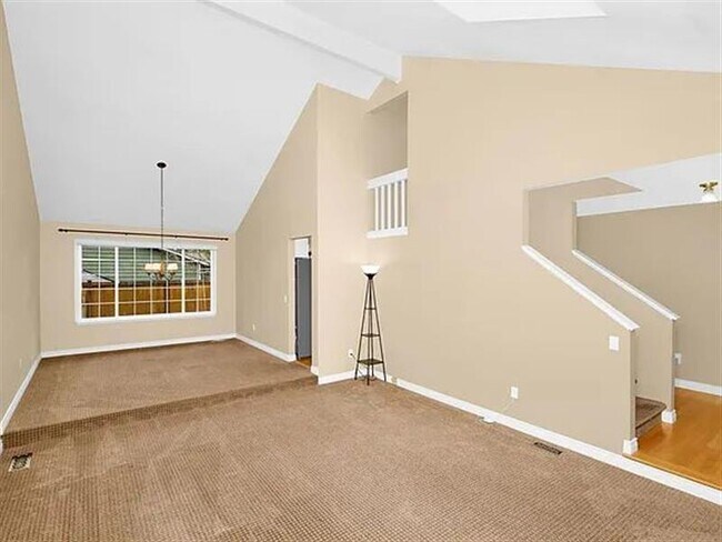 Building Photo - SUNVIEW