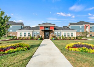 Hawthorne at Weaverville photo'