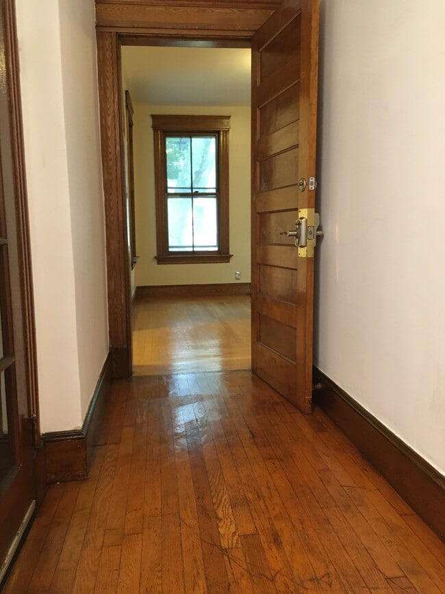 Foto del edificio - 56 Canner St