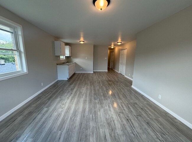 Photo - 5014 Prescott Ave Apartment