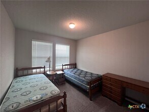 Building Photo - 31567 Bard Ln