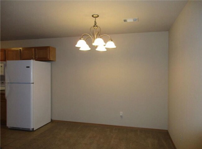 Foto del edificio - 1811 Ingalls Ln