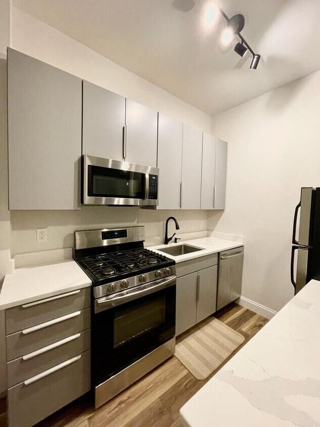 638 Garden St Unit 2, Hoboken, NJ 07030 Condo for Rent in Hoboken, NJ