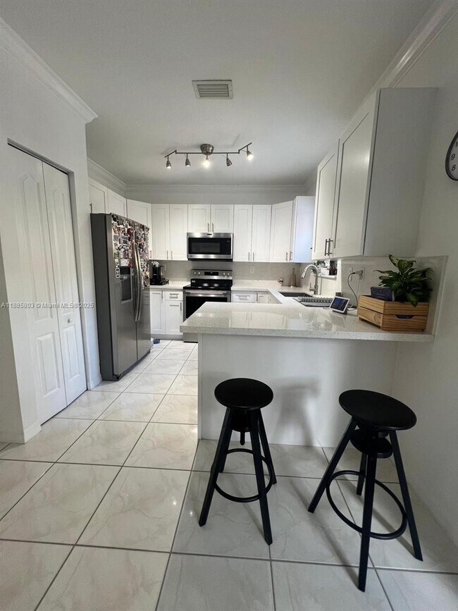Foto del edificio - 14335 SW 133rd Ct